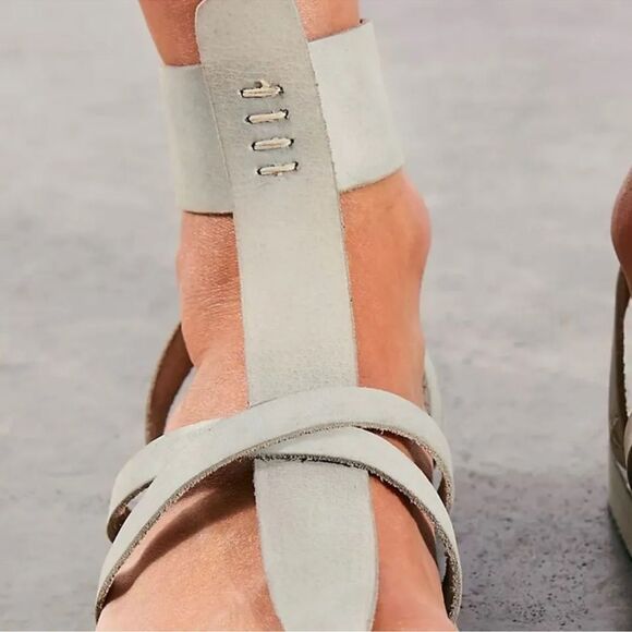 NWB Free People Vacation Day Wrap Sandals Leather Shoes Sky Blue Gray - Picture 3 of 10